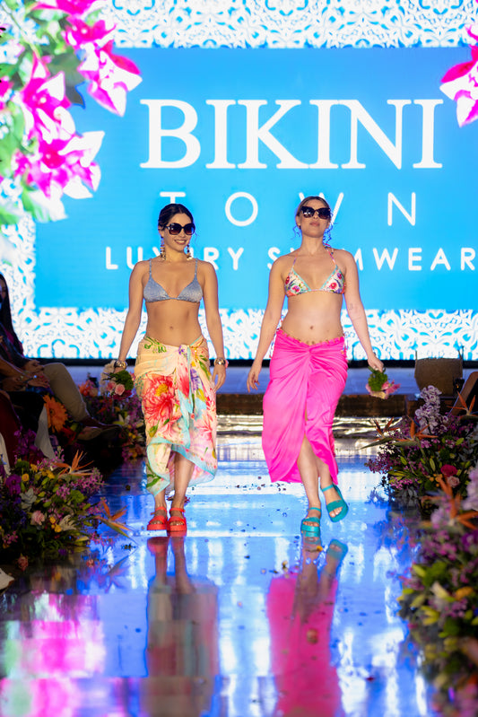 Top Triángulo AGUA BENDITA Lolita Chroma