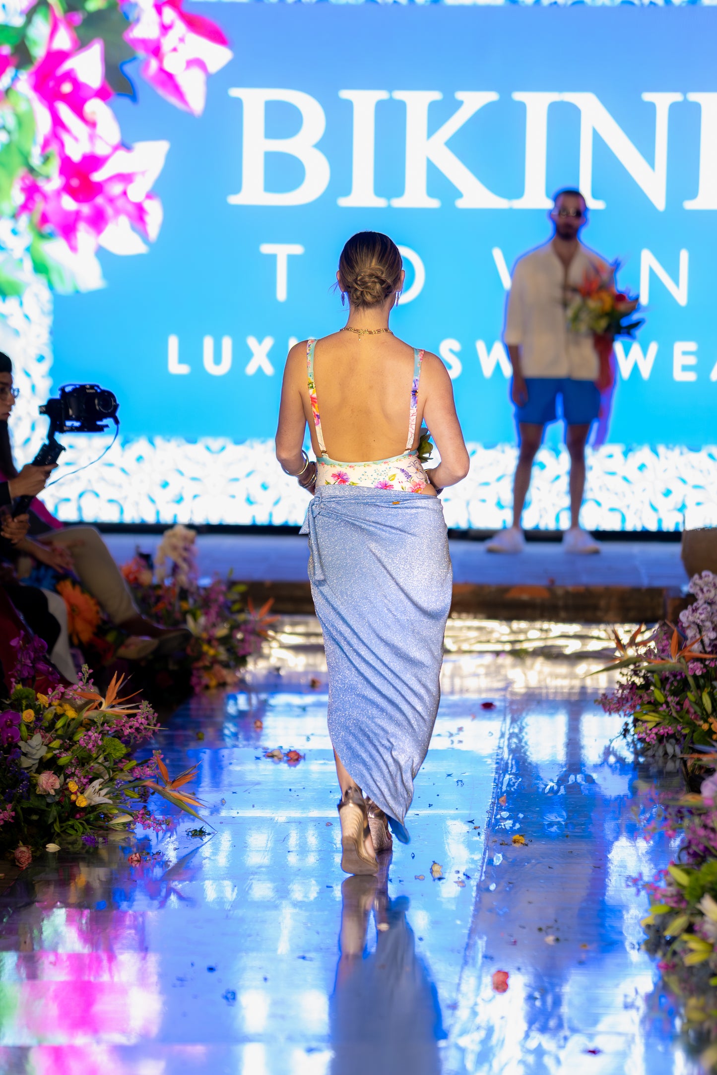 Salida de baño MILONGA Palette Celeste