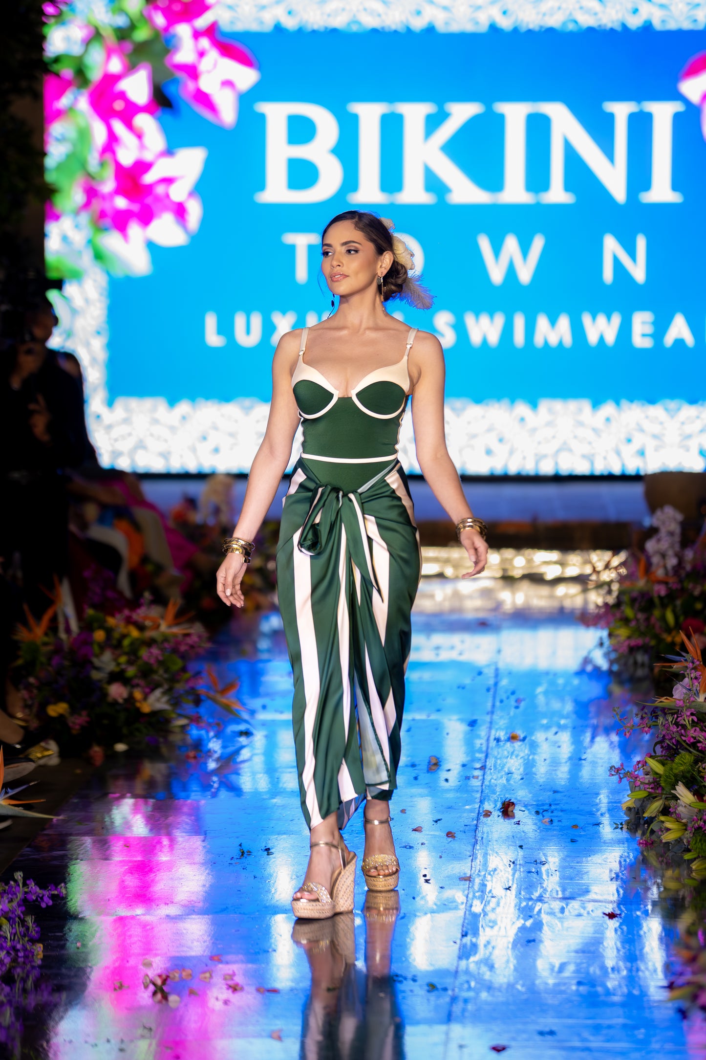 ANKLE Beach Cover-up - Kaena Green
