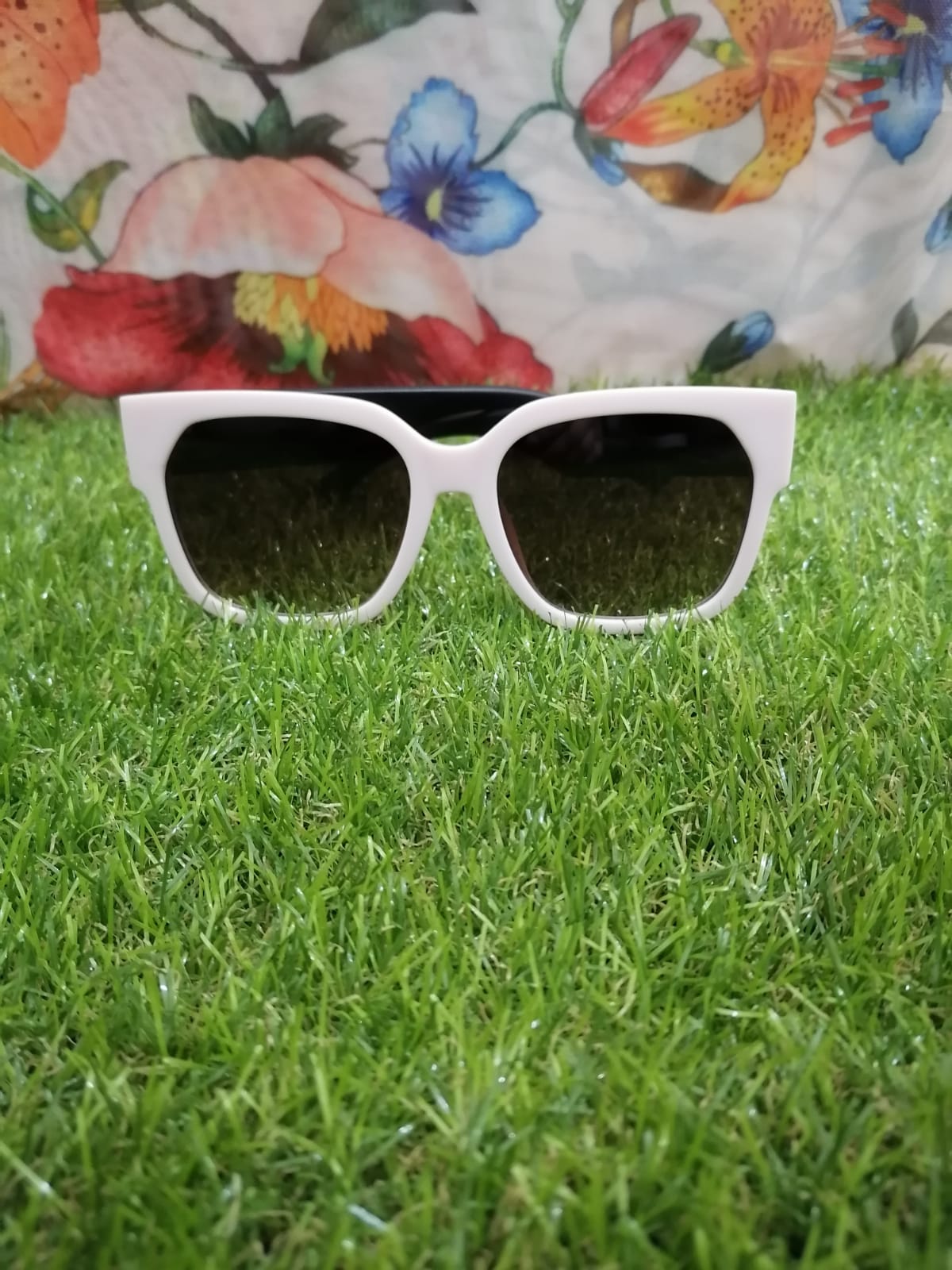 Lentes de sol con protección UV - Beige