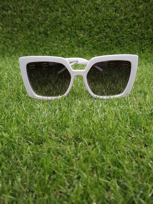 White UV protection sunglasses