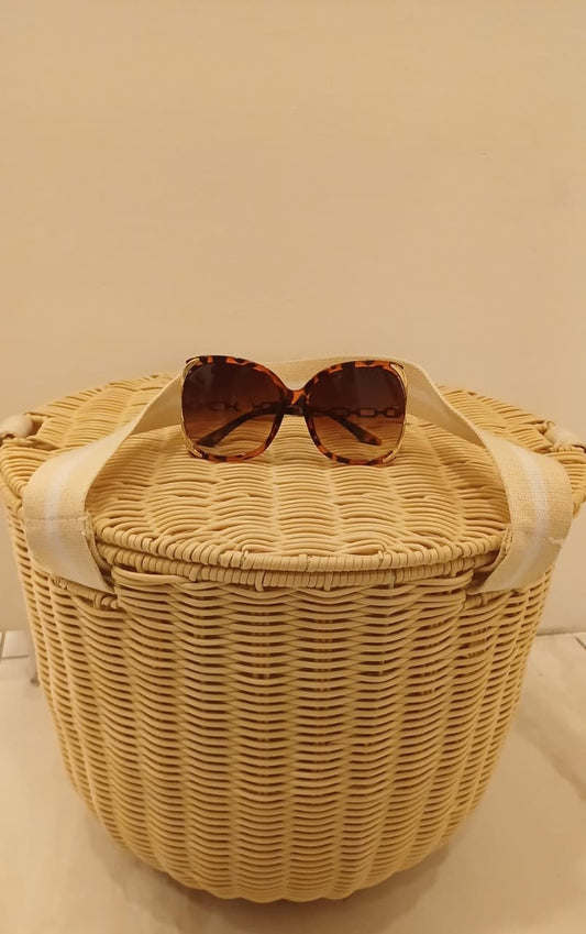 Lentes de sol con protección UV - Aro Negro
